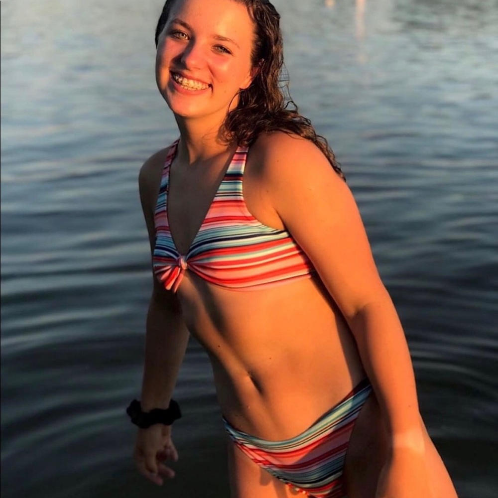 Bikini color breezyswim size small